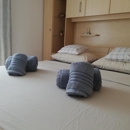 Alnea Appartement Split Buitenkant foto