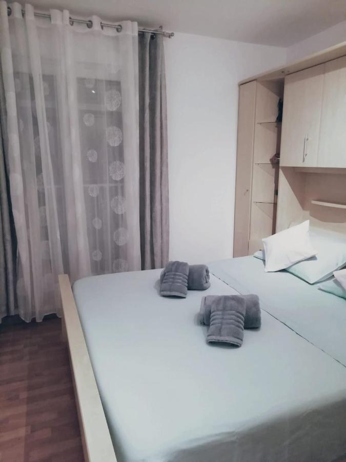 Alnea Appartement Split Buitenkant foto